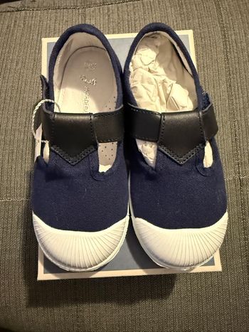 Chaussures jacadi neuf avec étiquette taille 25 