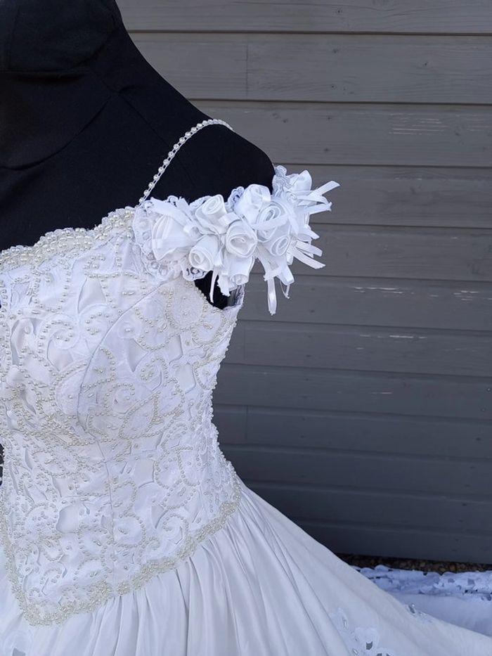 robe de mariée taille 38/40 - photo numéro 17