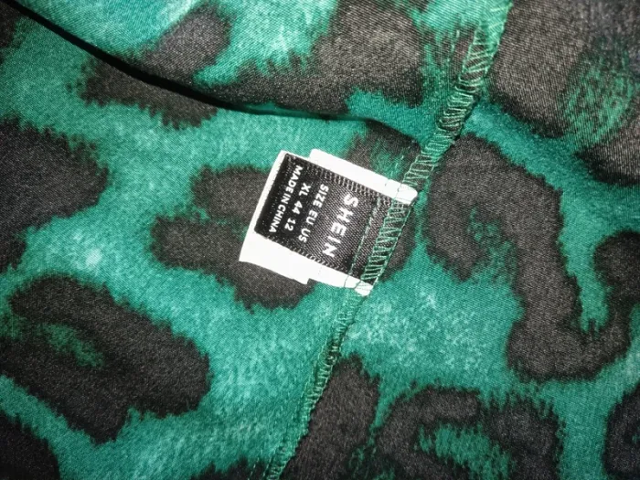 Robe longue verte léopard - photo numéro 4