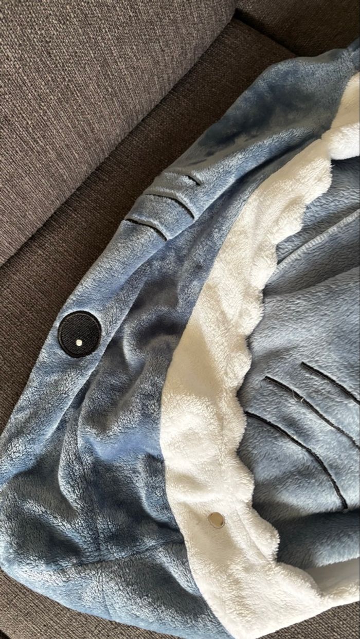 Sac de couchage/Plaid requin - photo numéro 6