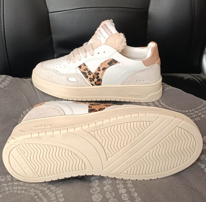 Baskets Femme Victoria, seul efecto piel animal. Pointure 36. Neuves - photo numéro 6