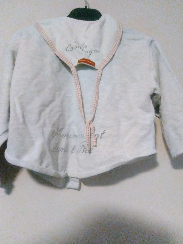 Gilet gris - photo numéro 3