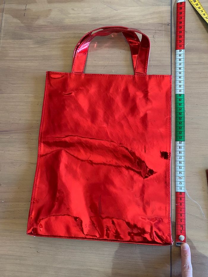 Sac cabas fourre tout rouge brillant et sa pochette Sephora - photo numéro 7