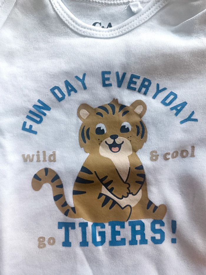 Body manches courtes 6 mois - photo numéro 2