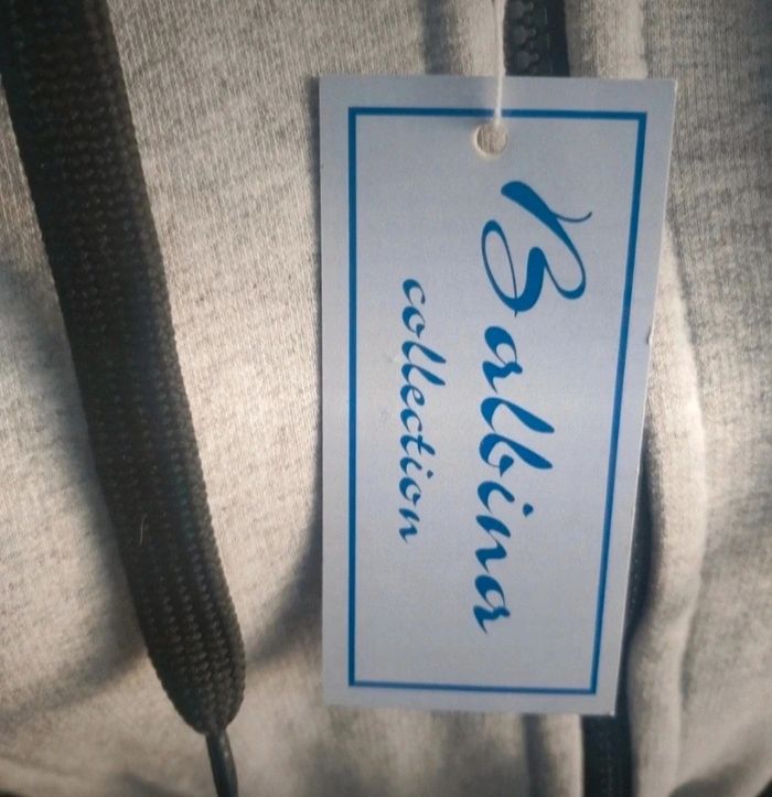 Gilet à capuche taille M balbina neuf - photo numéro 3