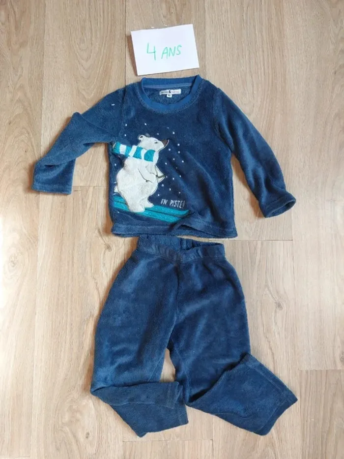 Pyjama en velours bleu Billie & Kenny 4 ans
