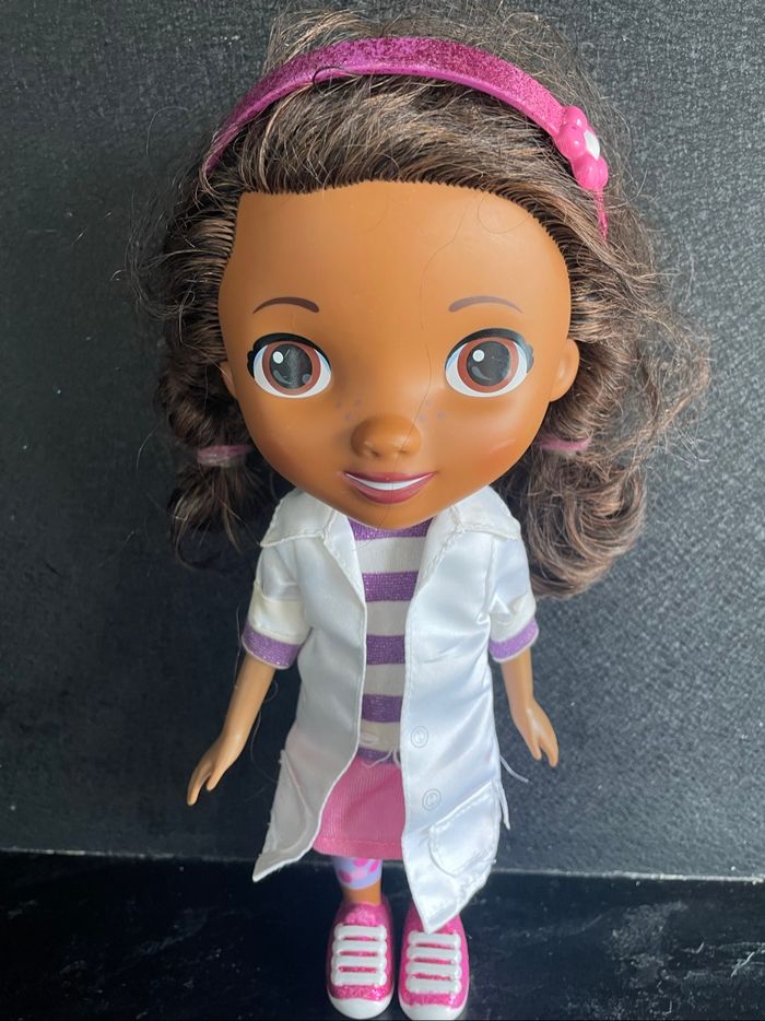 Docteur la peluche poupée et accessoires - photo numéro 3