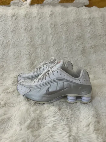 Nike Shox R4 p41