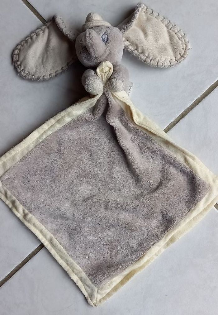 Doudou Dumbo