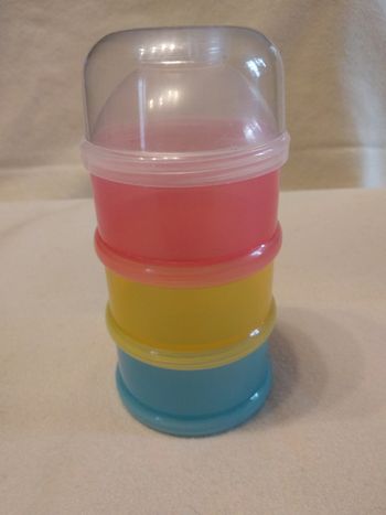 3 boîtes doseurs lait bébé 