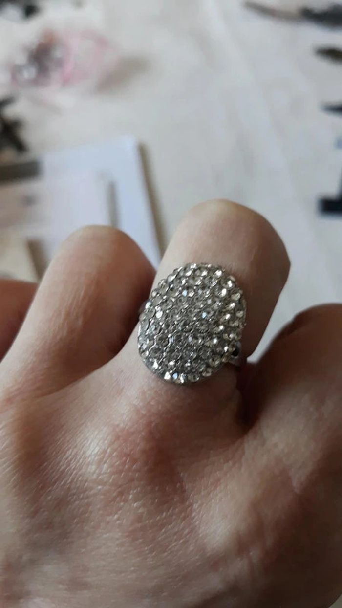 Lot bague et boucle d'oreille toute neuve - photo numéro 4