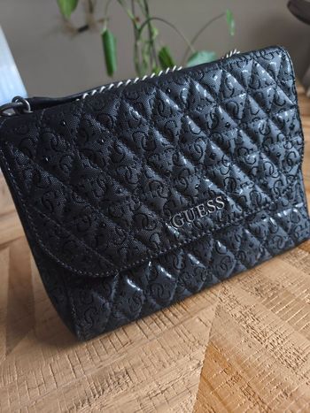 Sac bandoulière GUESS parfait état 