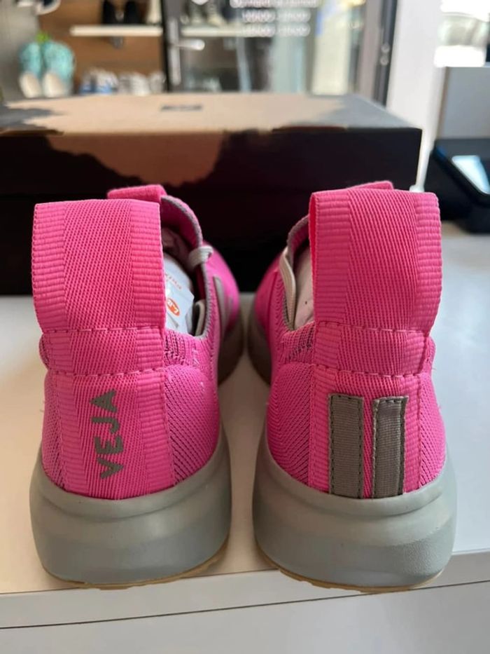 Veja Rick Owen Pop Pink 37 - photo numéro 3