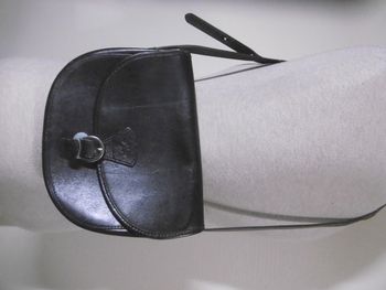 katana sac bandoulière  en cuir noir   