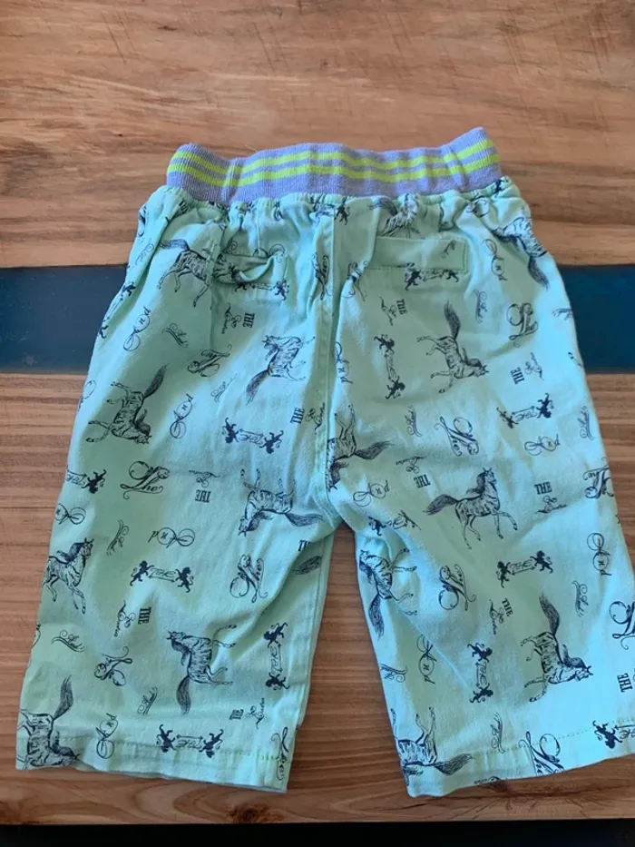 Bermuda taille 6 ans - photo numéro 3