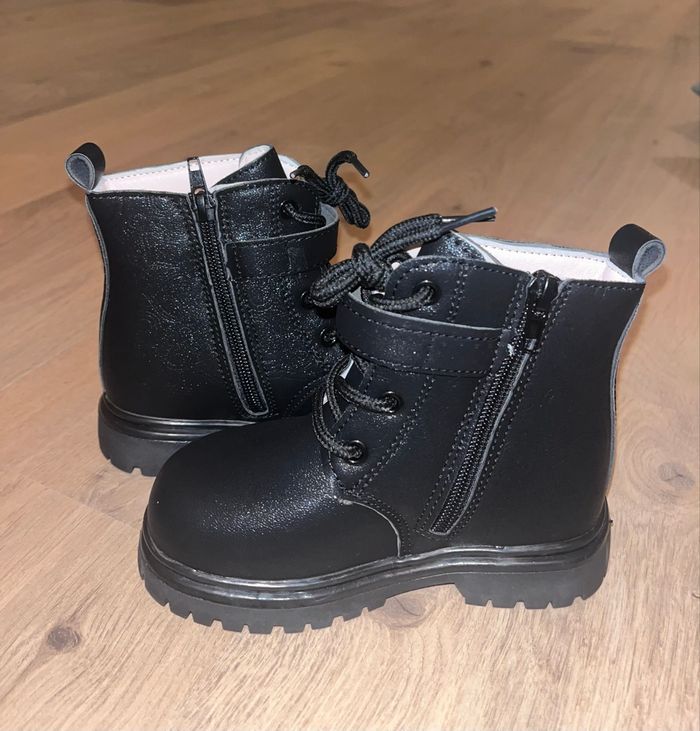 Bottines enfant fourrure et motif cœur - photo numéro 6