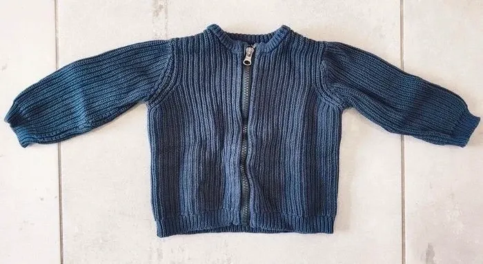 Lot de 9 hauts garçons 18 mois été/automne : 10 pièces soit 0€80 la pièce ! - photo numéro 4