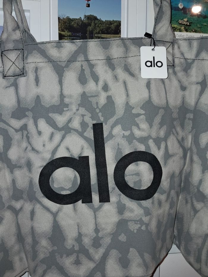 Sac de sport Alo Yoga - photo numéro 7