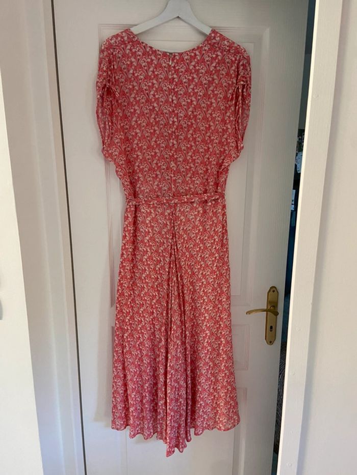 Robe fluide fleurie rose Caroll taille 42 - photo numéro 3