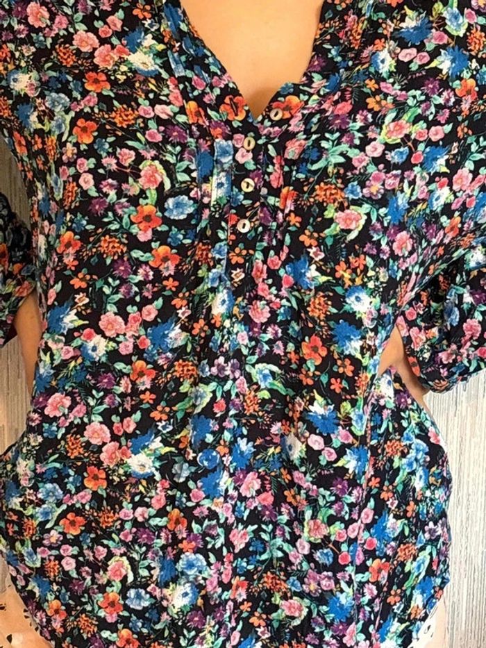 Chemise fleurie taille 44 marque esprit• - photo numéro 3
