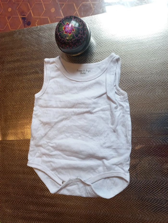 Body coton mixte 9 a 12 mois