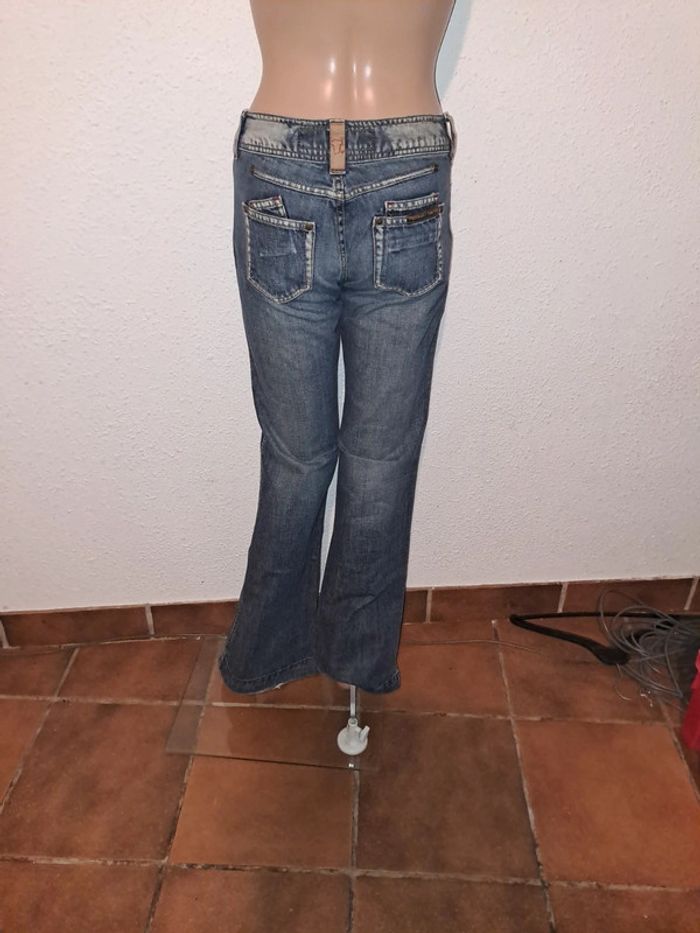 Jean femme taille 25 - photo numéro 2
