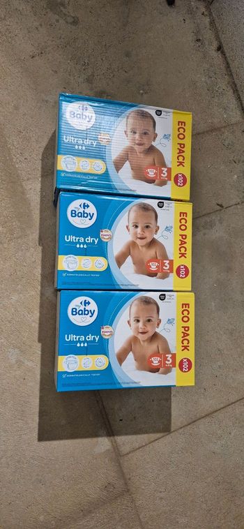 Lot de 306 couches Carrefour Baby Taille 3