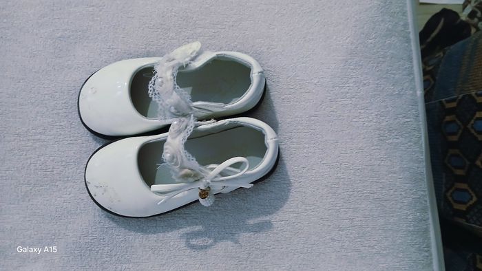 Lots chaussures 25