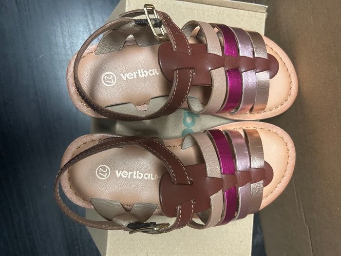 Sandales ouvertes rose et marron - T.27 - Vertbaudet - Neuf avec étiquette - photo numéro 2