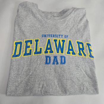 T-shirt university delaware