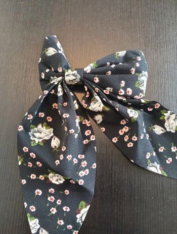 Grande Pince nœud papillon femme neuf