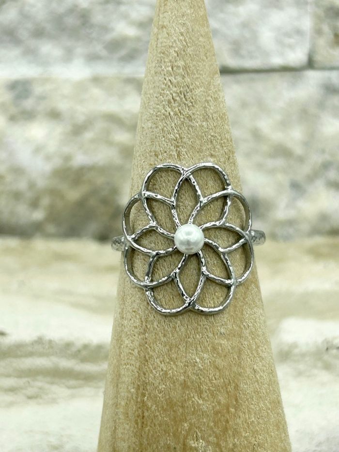 Bague argentée  en acier inoxydable flèche