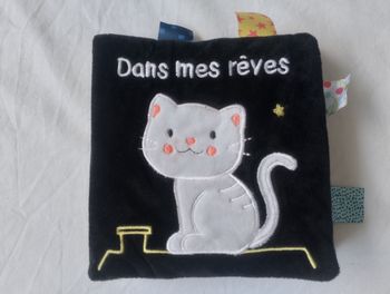 Livre d'éveil sensoriel