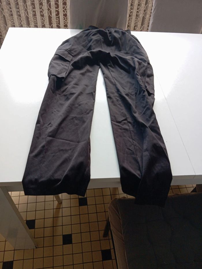 Donne pantalon taille xs avec l'achat d'un autre pantalon