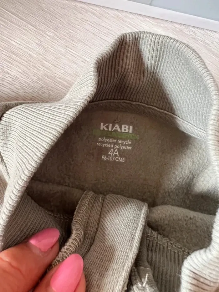 Joli pull de sport Kiabi 4 ans - photo numéro 3
