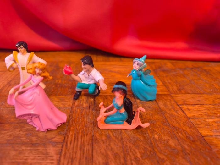 Lot figurines Disney princesses - photo numéro 5