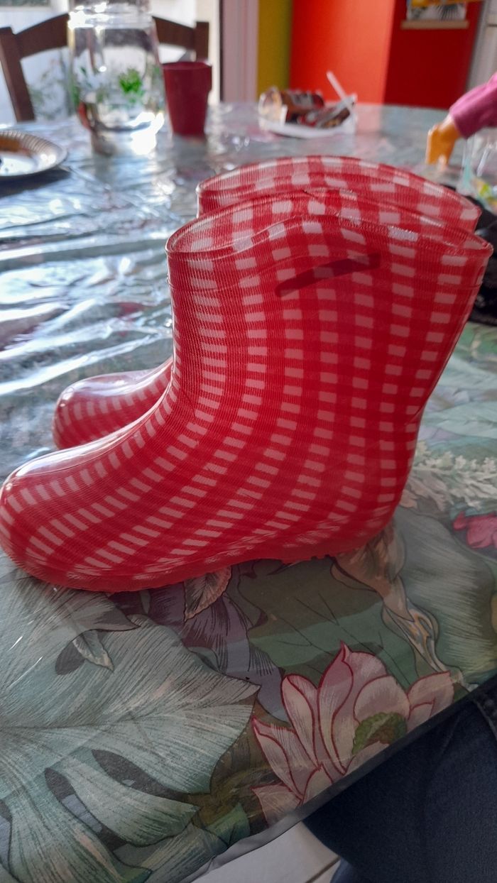 Bottes rouge et blanche - photo numéro 2