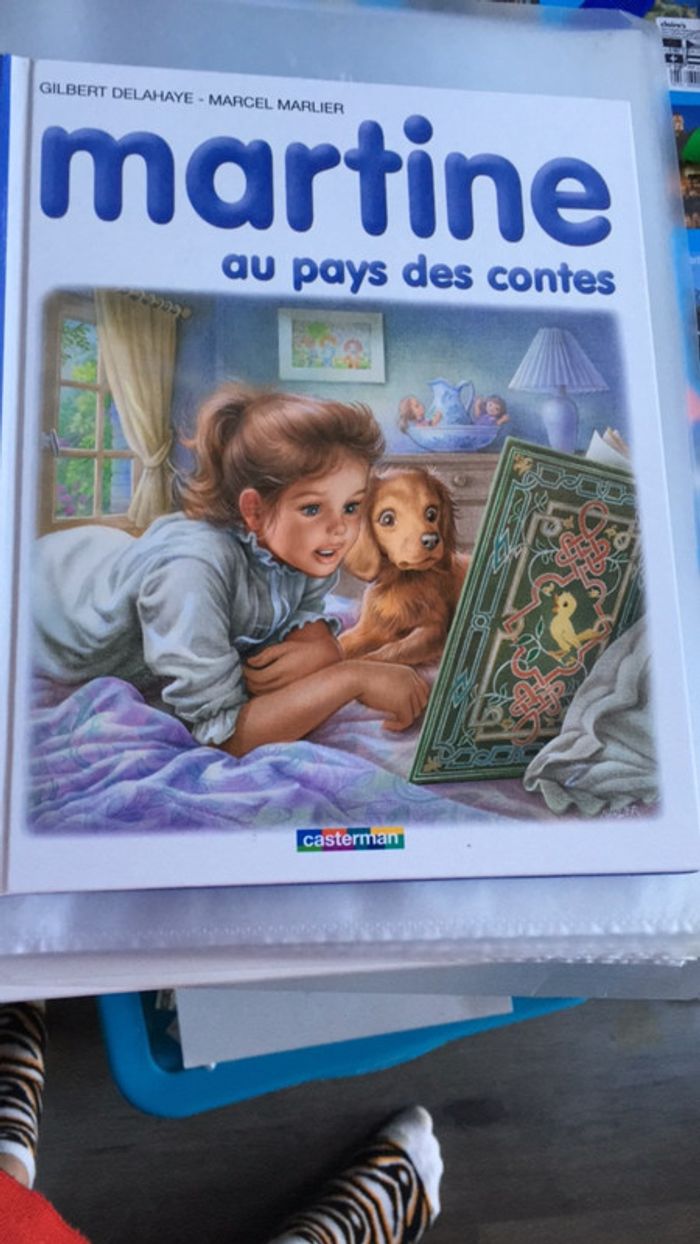 Livre Martine au pays des contes