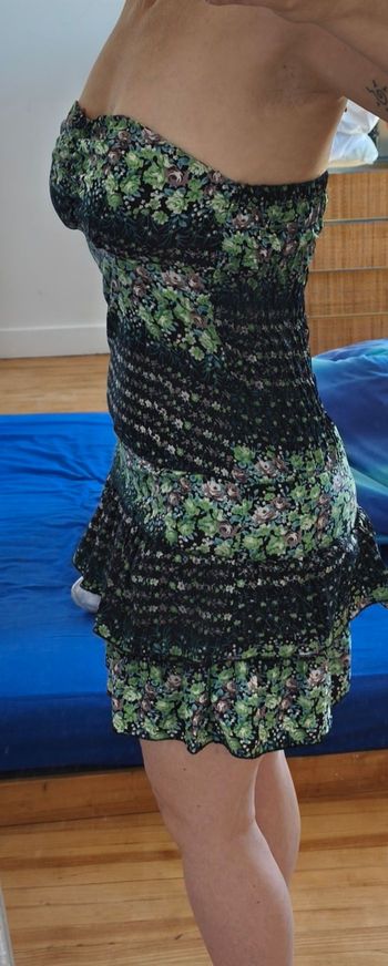 Robe bustier smash femme L a volants fleurie noire et verte