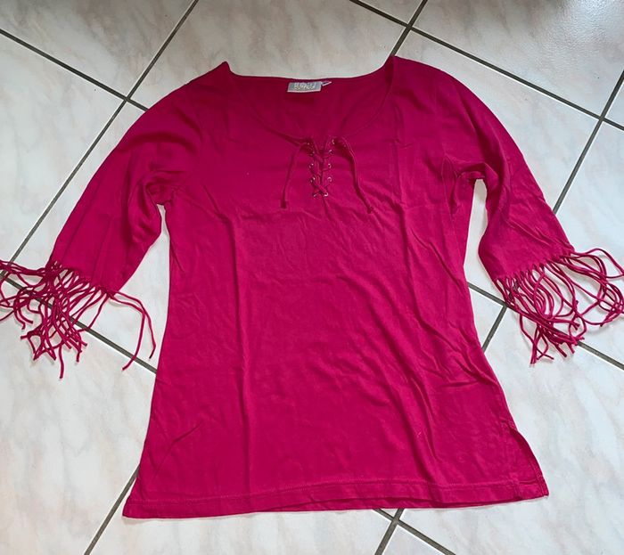 TEE shirt a frange 42/44