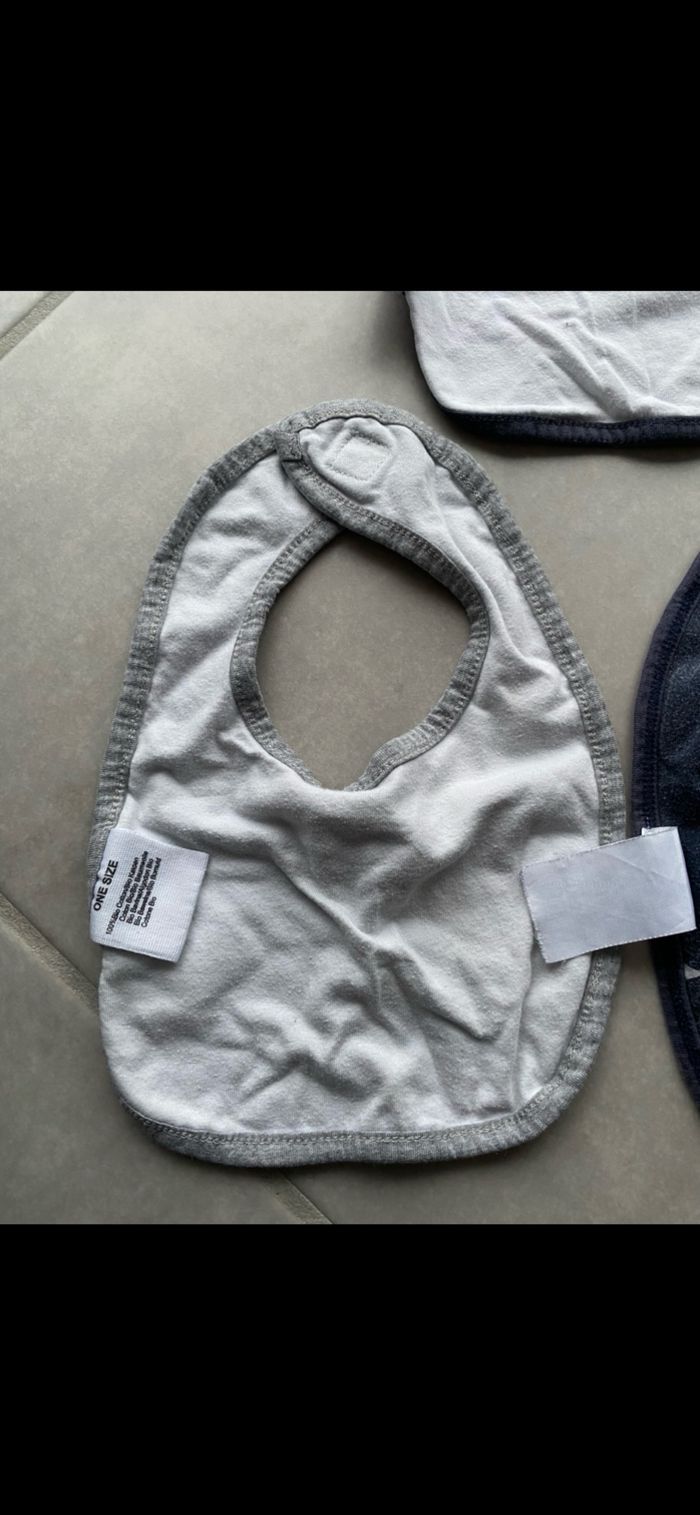 Lot de 3 bavoirs - photo numéro 5