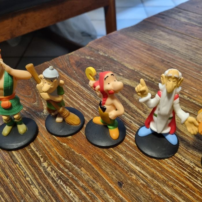 LOT figurines ASTERIX - photo numéro 3