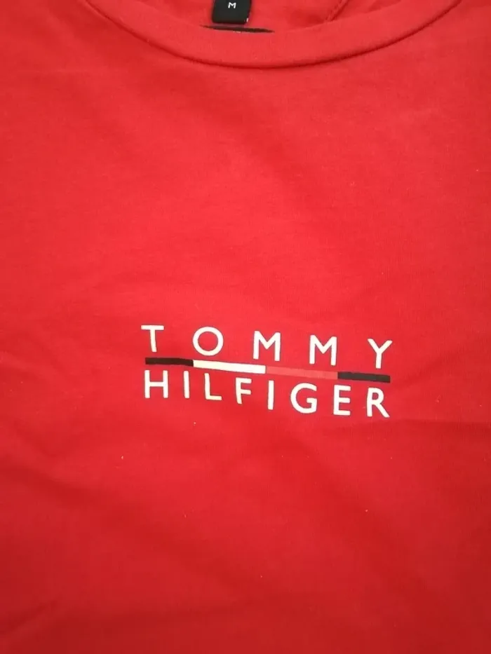 T-shirt Tommy hilfiger taille M - photo numéro 2