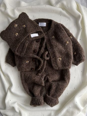 Ensemble marron bébé