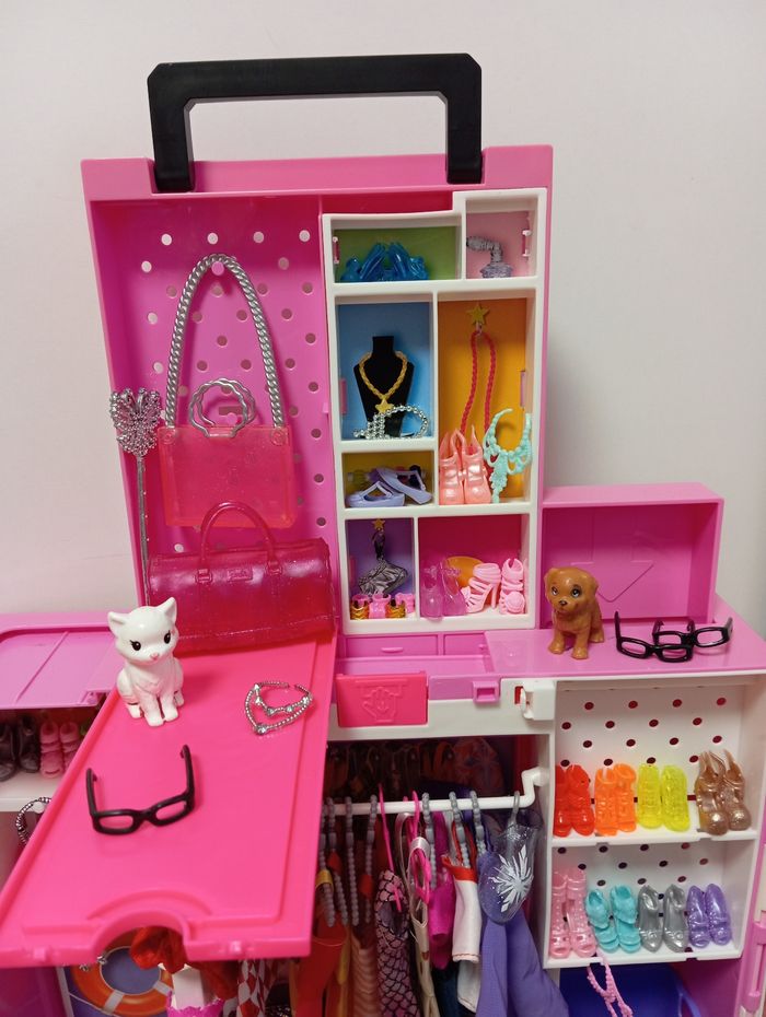 Lot barbie dressing - photo numéro 5