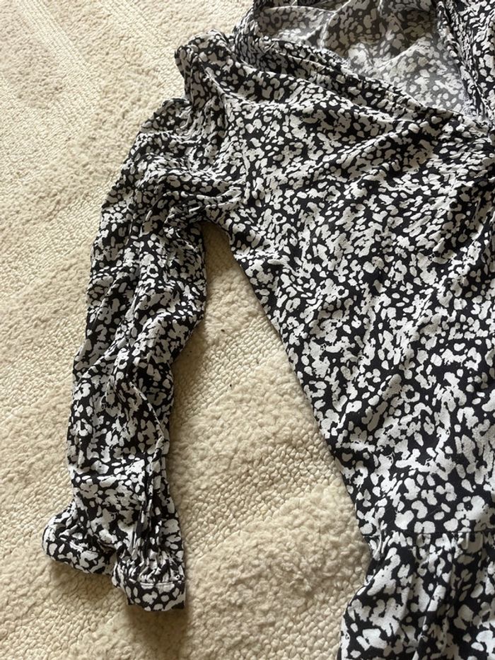 Robe noir et blanche - photo numéro 4