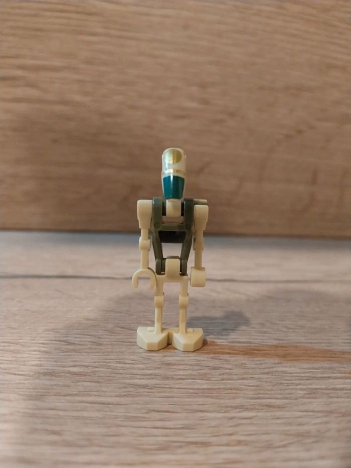 Figurine type lego droide Kashyyyk star wars