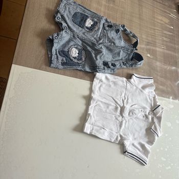 Ensemble (salopette et polo) taille 3 mois