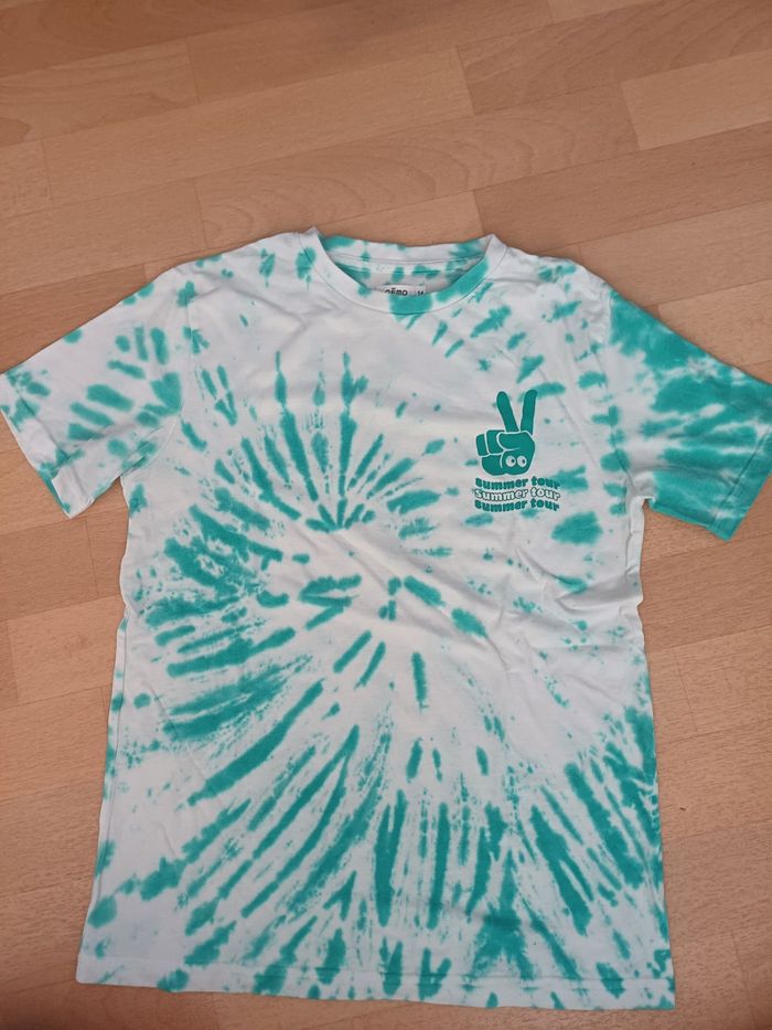 Tee shirt