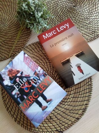 Lot 2 livres : Elle&Lui et La première nuit de Marc Levy